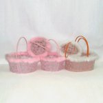 WIRE BASKET COVER W/ORANZA YARN